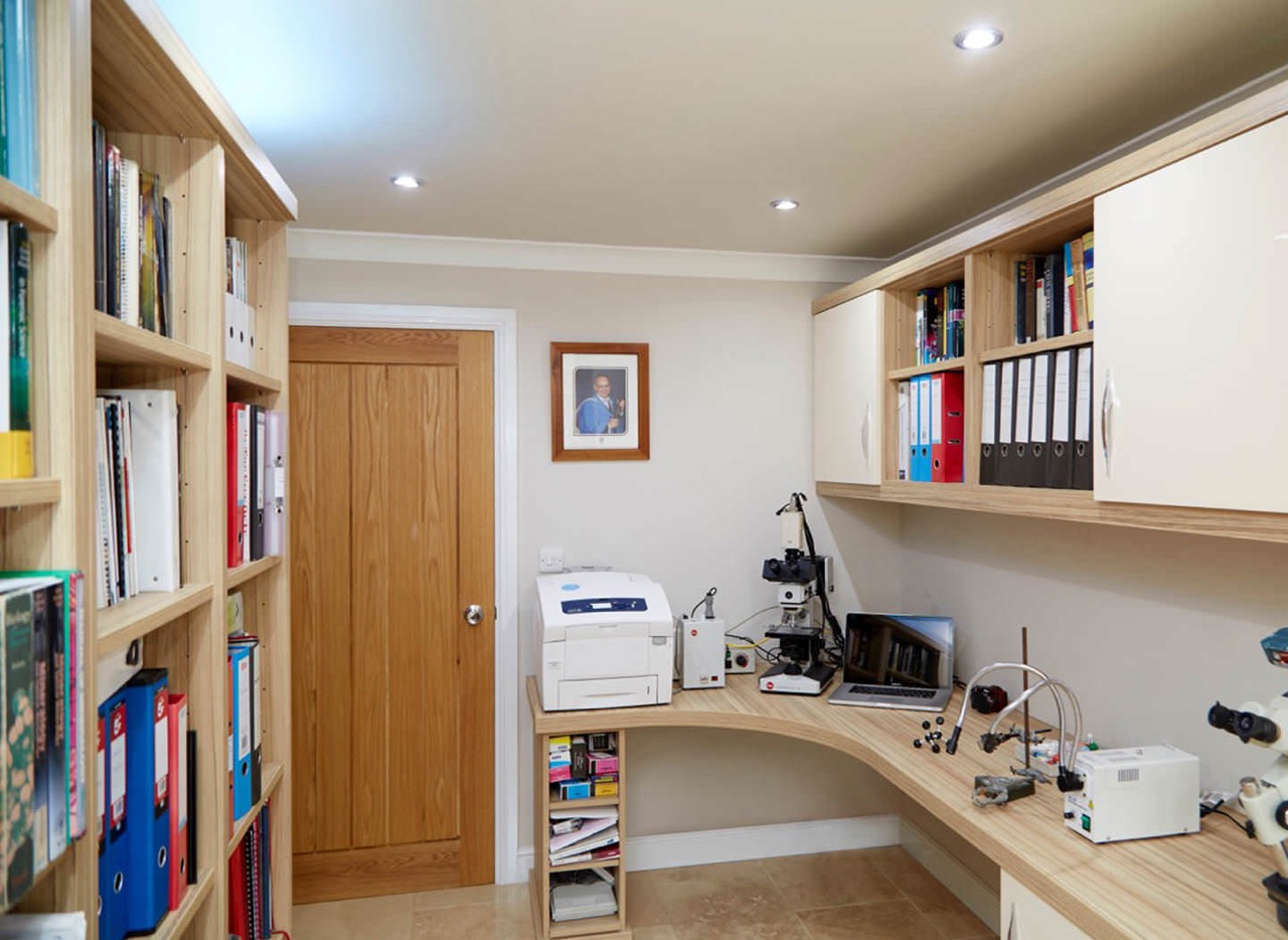 Case study showing additional work space in home office Case study showing additional work space in home office