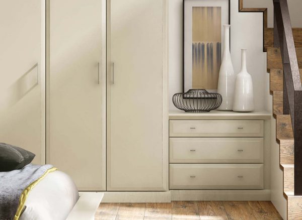 Stylish wardrobe doors and handles