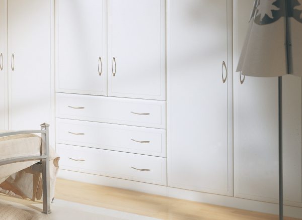 Integrated drawers and wardrobes