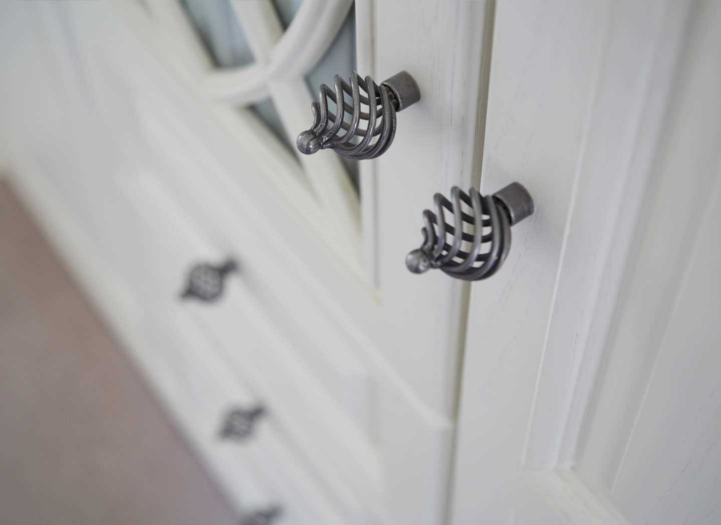 Case study showing wardrobe handles in bedroom