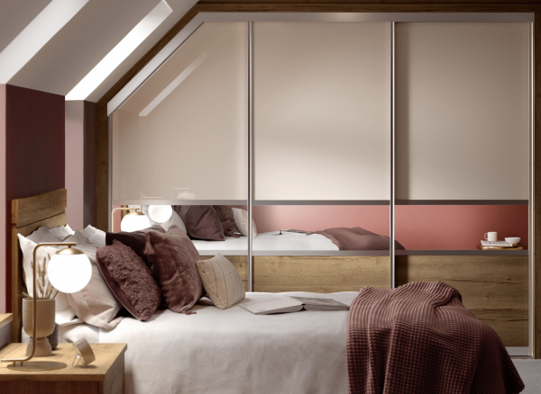 Contemporary mirrored fitted wardrobes