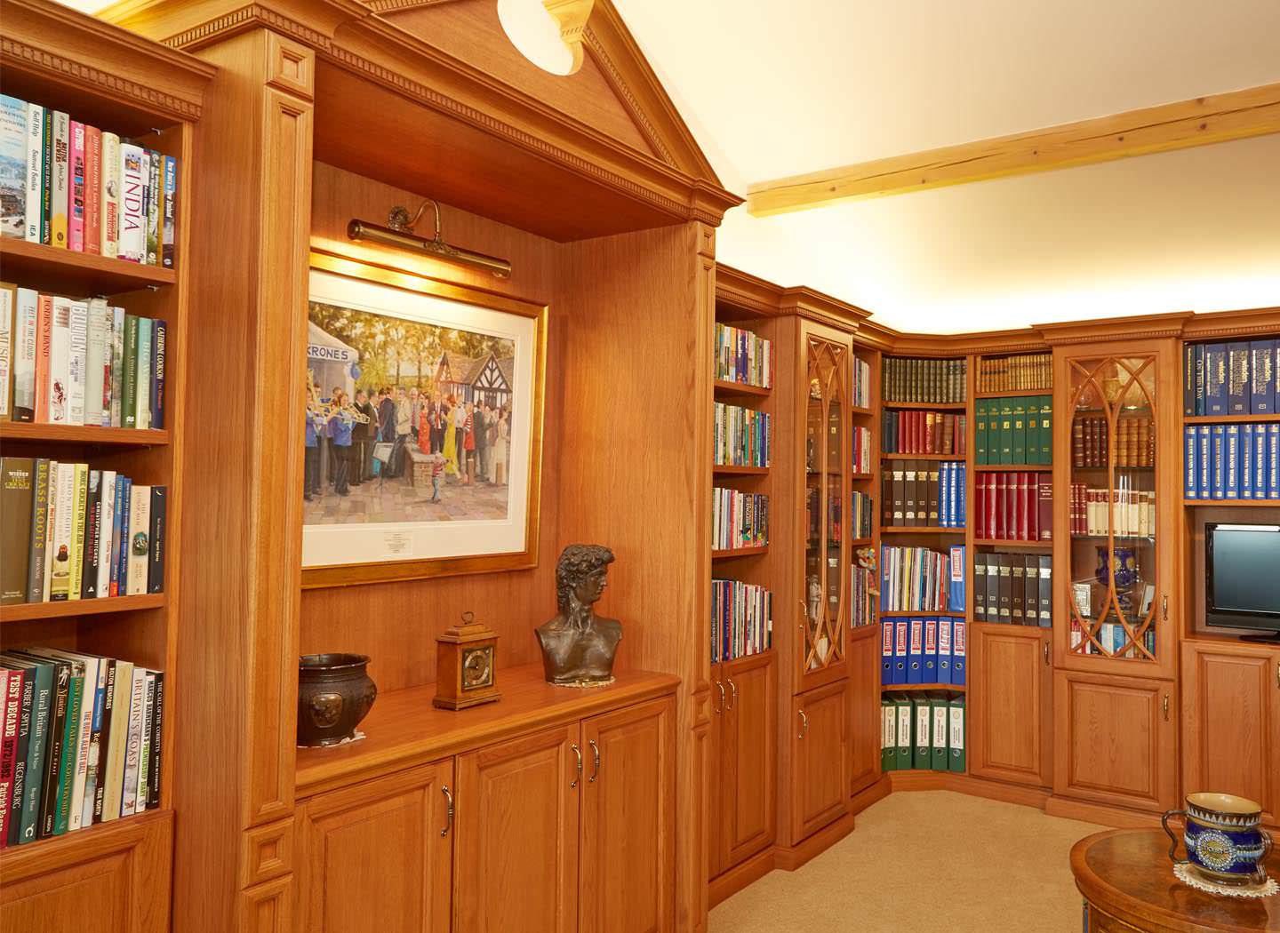 Traditional fitted library