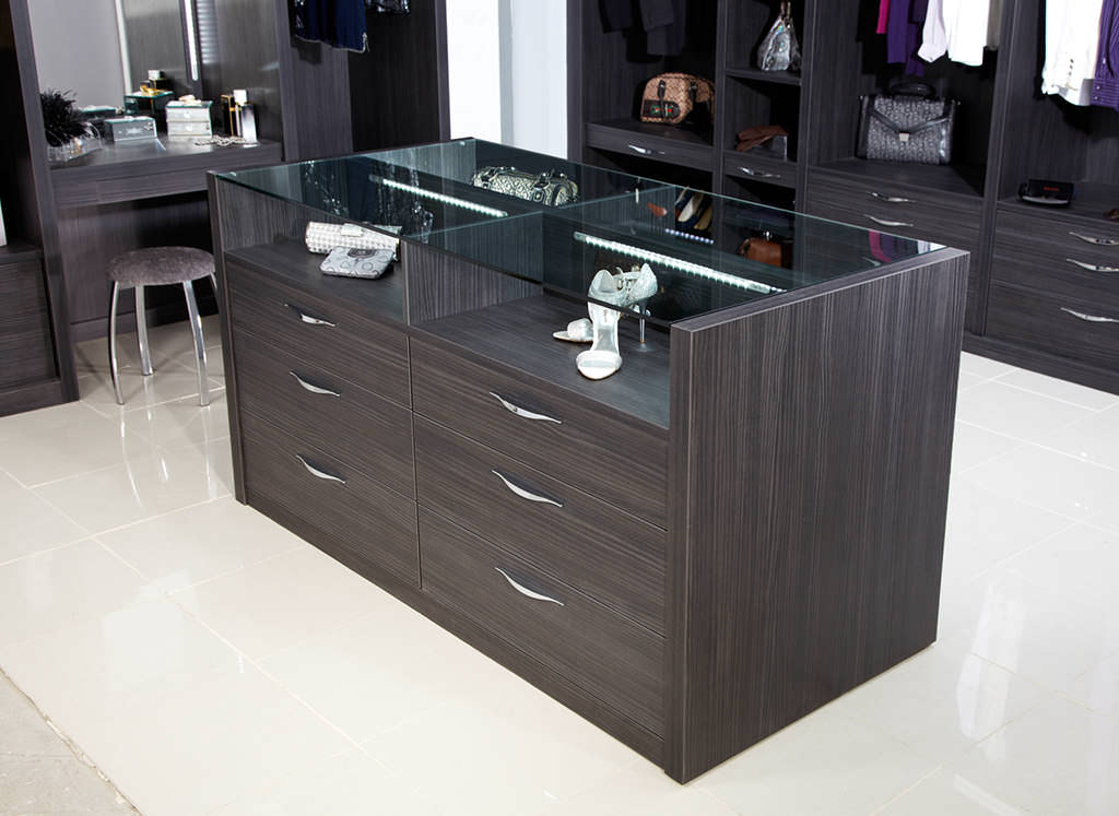 Ultimo Aura Dressing Room Furniture by Strachan