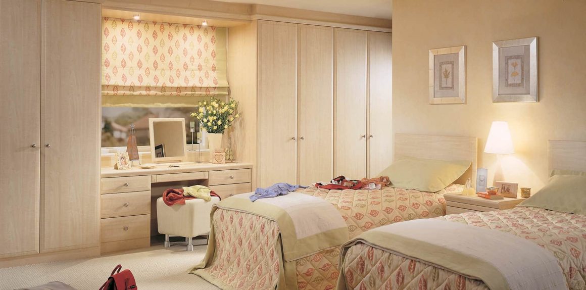 Contemporary Maple Finish Fitted Bedroom Furniture Strachan