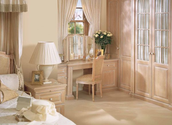 Dressing table and fitted wardrobe in distressed oak