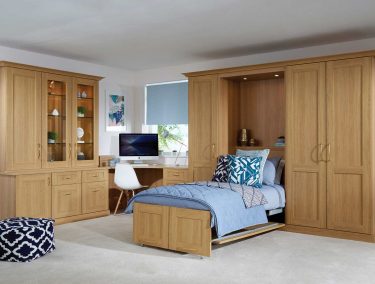 Fitted wall bed in Oak