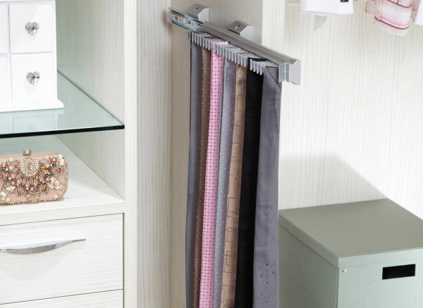 Slide out tie rack